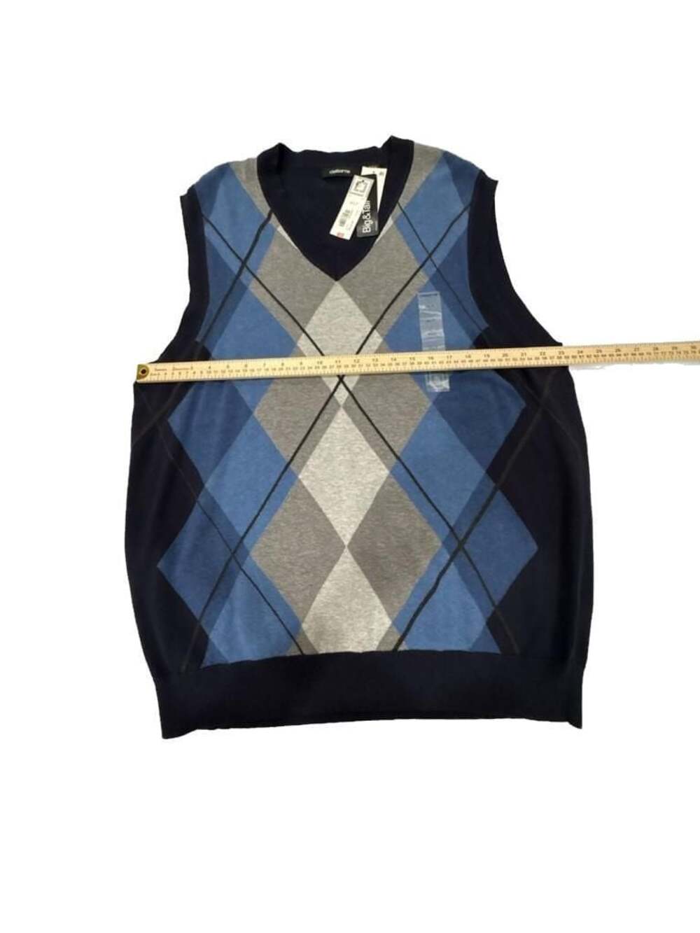 Claiborne Men's Big & Tall Argyle V-Neck Sweater Vest